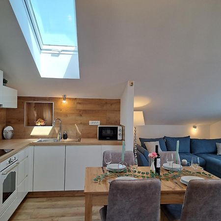 Apartments Jimmi Kaštela Eksteriør bilde