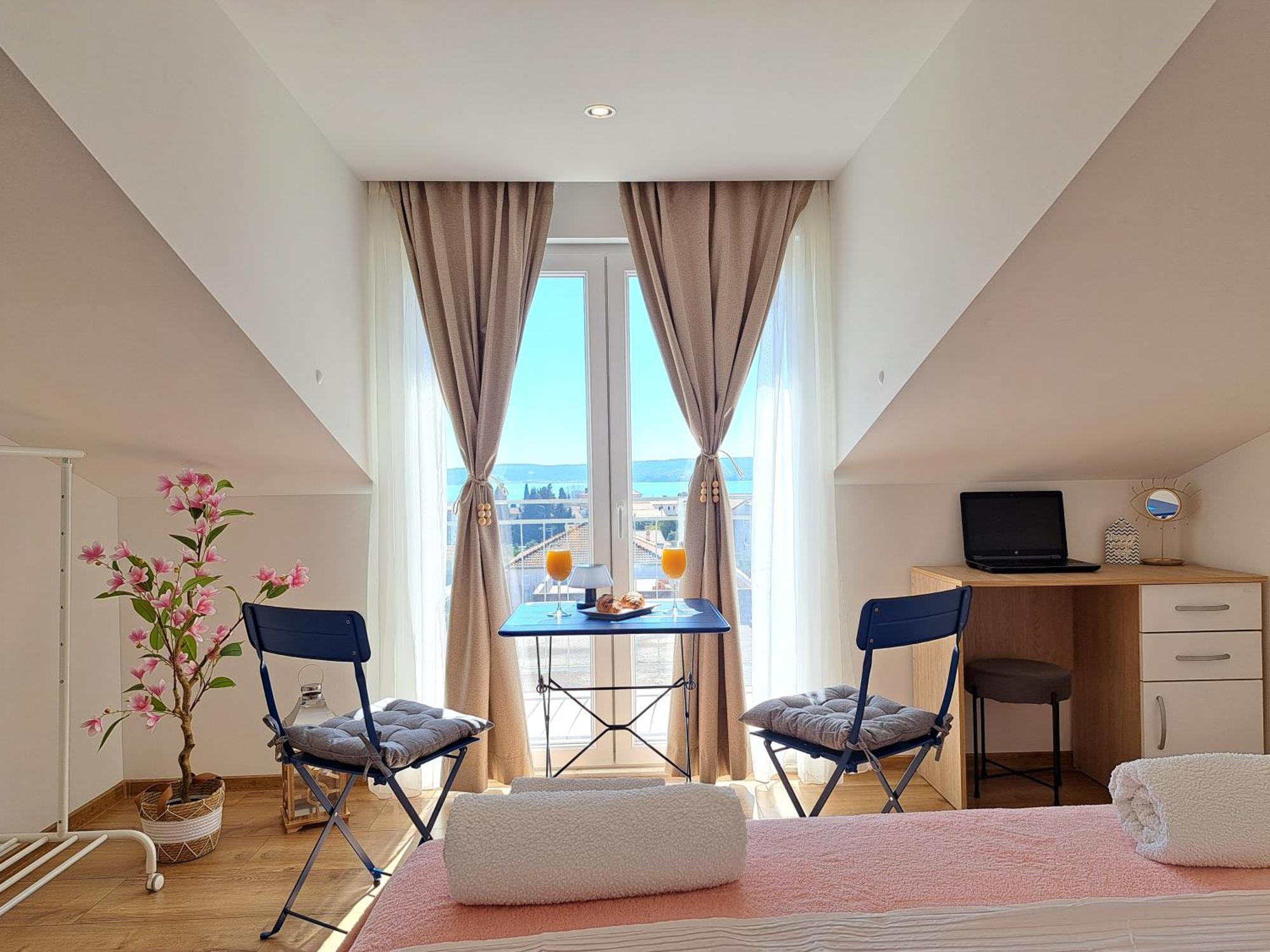 Apartments Jimmi Kaštela Eksteriør bilde
